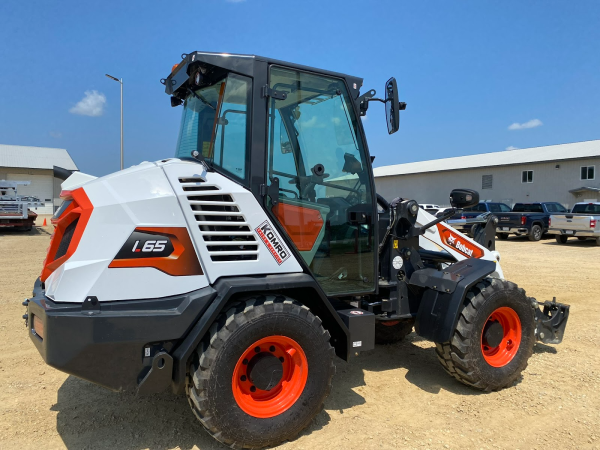 Compact Wheel Loader (Bobcat) RENTAL